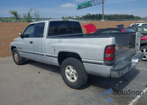 1997 Dodge Ram 1500 St из США, поврежденный, VIN 3B7HC13Y1VG764945